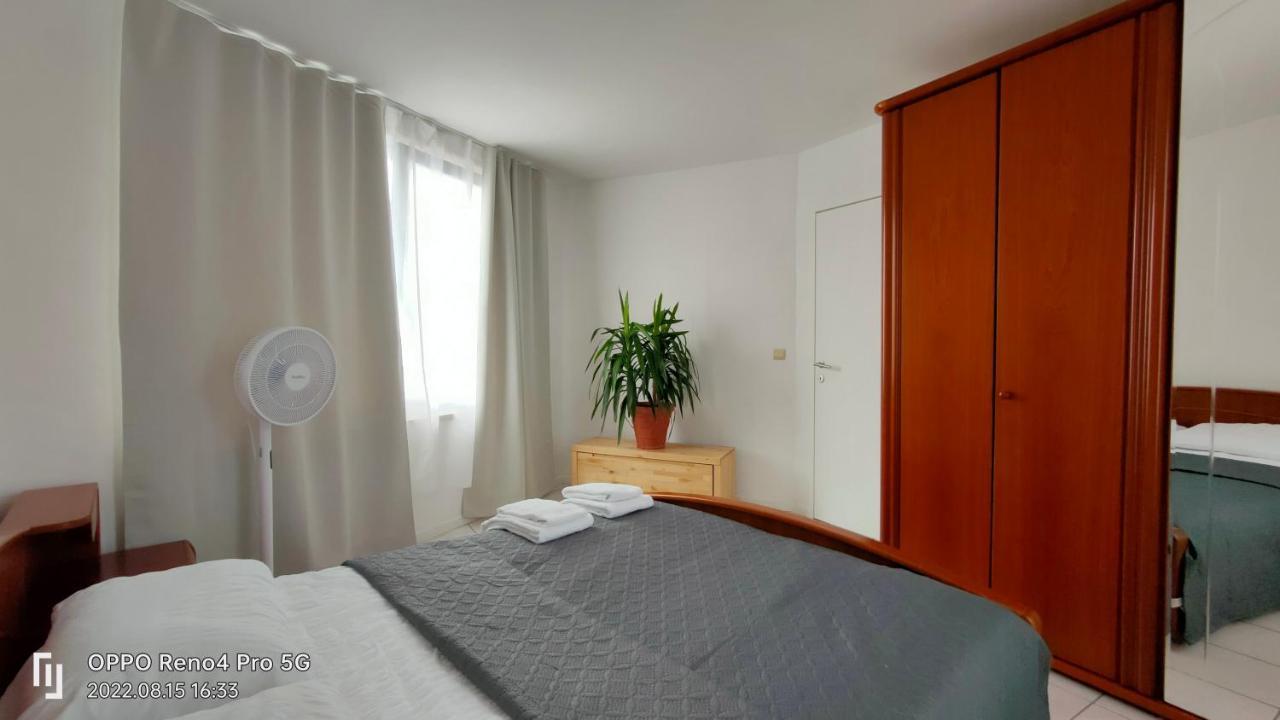 Mooi Slaapkamer! Proper En Compact Place Voor 3 Антверпен Екстериор снимка