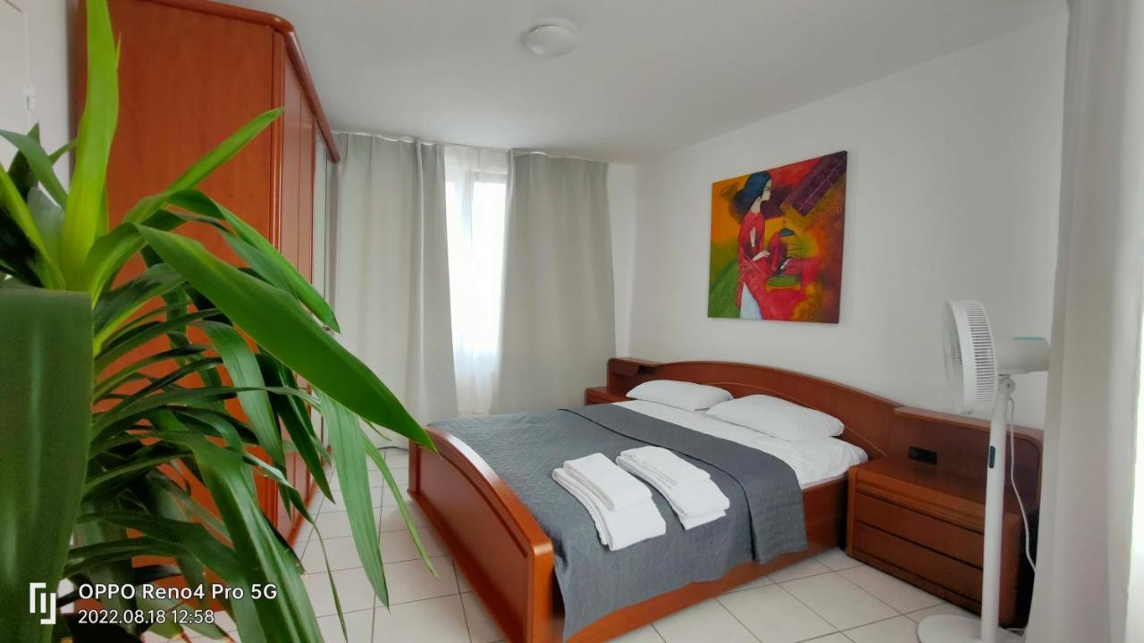Mooi Slaapkamer! Proper En Compact Place Voor 3 Антверпен Екстериор снимка