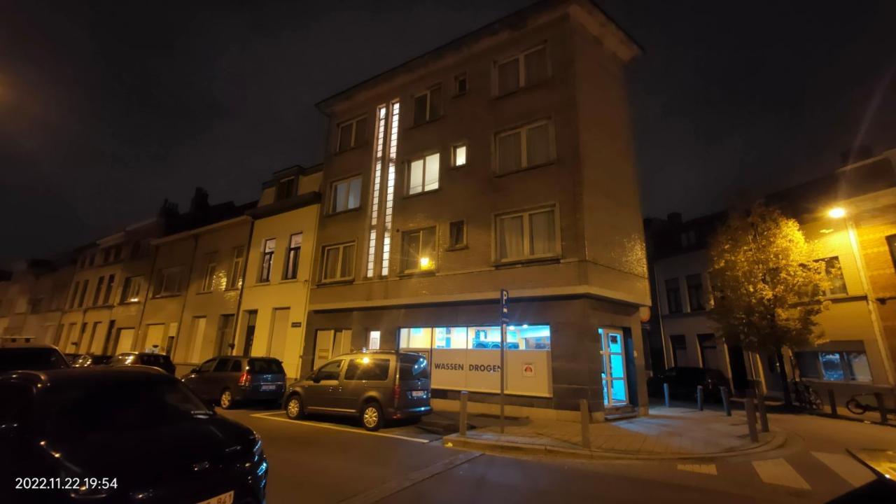 Mooi Slaapkamer! Proper En Compact Place Voor 3 Антверпен Екстериор снимка